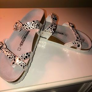 Easy slide on with built in comfort